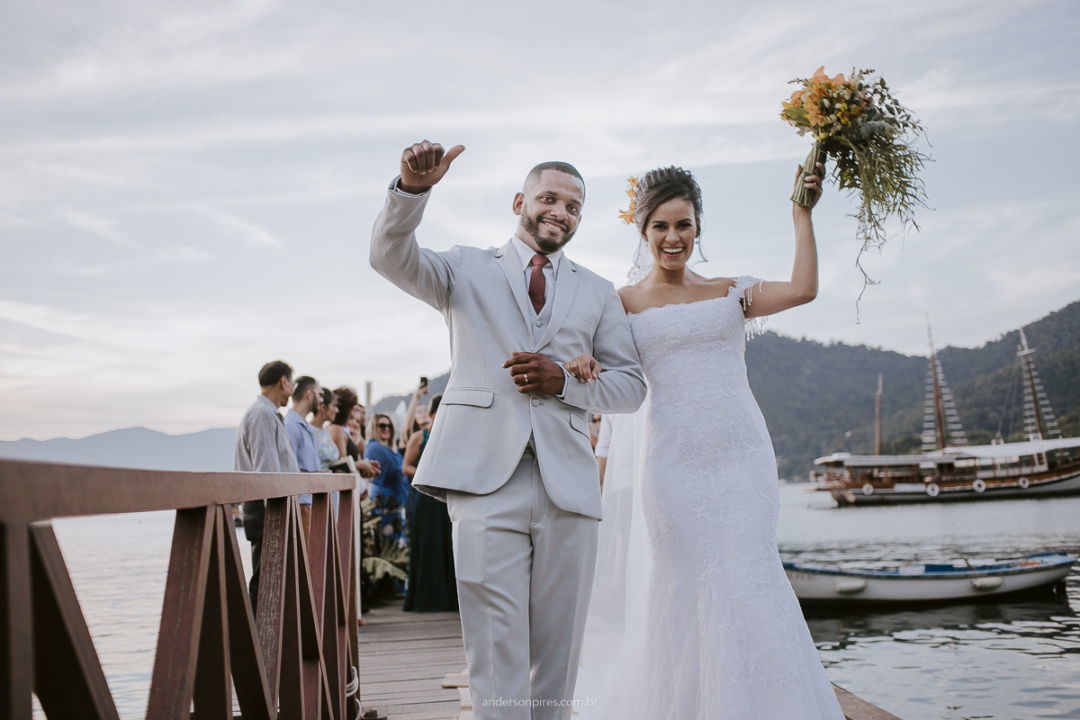 Foto CASAMENTO DE EVERTON E BEATRIZ - ILHA DA GIPÓIA - ANGRA DOS REIS-RJ Foto CASAMENTO DE EVERTON E BEATRIZ - ILHA DA GIPÓIA - ANGRA DOS REIS-RJ - Imagem 52