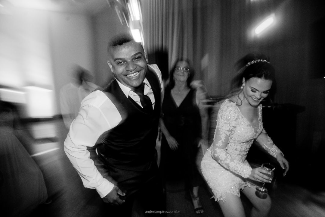 Foto CASAMENTO DE HUDSON E THAINÁ - ITE CLUBE AQUIDABÃ - ANGRA DOS REIS-RJ Foto CASAMENTO DE HUDSON E THAINÁ - ITE CLUBE AQUIDABÃ - ANGRA DOS REIS-RJ - Imagem 62