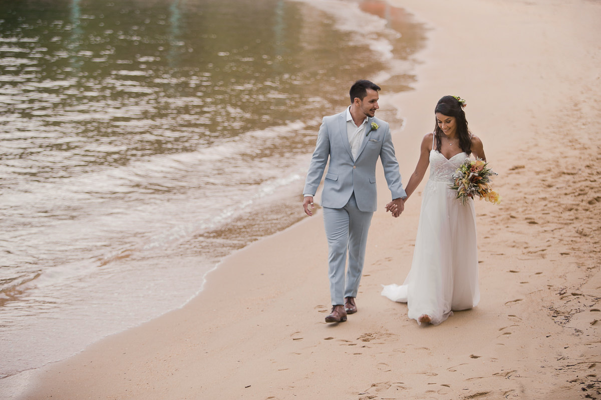 CASAMENTO DE ANINHA E LÉO | ILHA DA GIPÓPIA - ANGRA DOS REIS CASAMENTO DE ANINHA E LÉO | ILHA DA GIPÓPIA - ANGRA DOS REIS