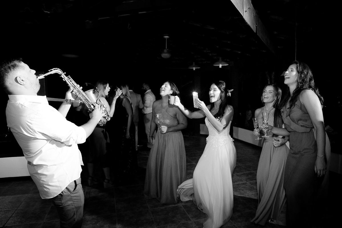 Foto CASAMENTO DE ANINHA E LÉO | ILHA DA GIPÓPIA - ANGRA DOS REIS Foto CASAMENTO DE ANINHA E LÉO | ILHA DA GIPÓPIA - ANGRA DOS REIS - Imagem 84