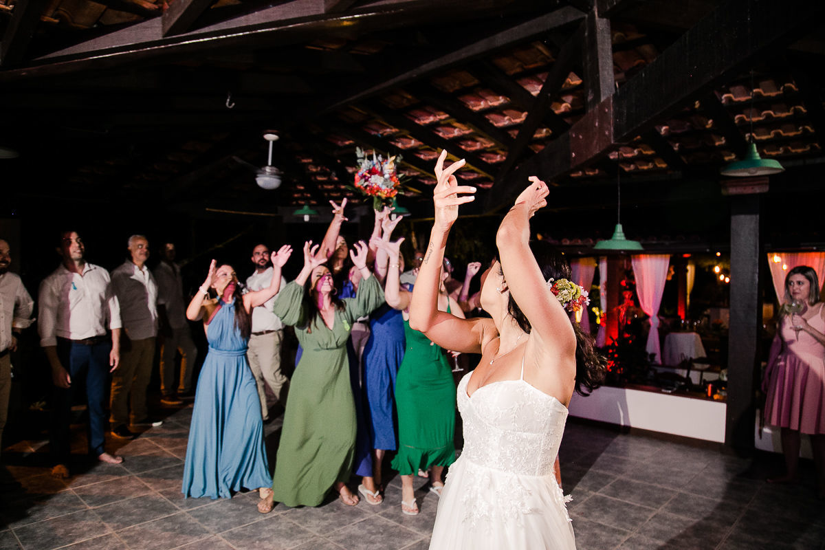 Foto CASAMENTO DE ANINHA E LÉO | ILHA DA GIPÓPIA - ANGRA DOS REIS Foto CASAMENTO DE ANINHA E LÉO | ILHA DA GIPÓPIA - ANGRA DOS REIS - Imagem 93