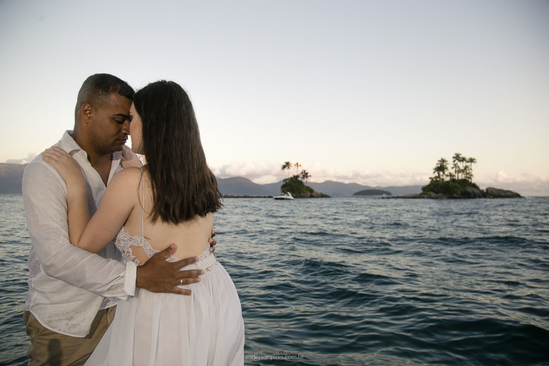 Foto PRÉ WEDDING DE HUDSON E TAINÁ | ILHA DA GIPÓIA - ANGRA DOS REIS-RJ Foto PRÉ WEDDING DE HUDSON E TAINÁ | ILHA DA GIPÓIA - ANGRA DOS REIS-RJ - Imagem 52