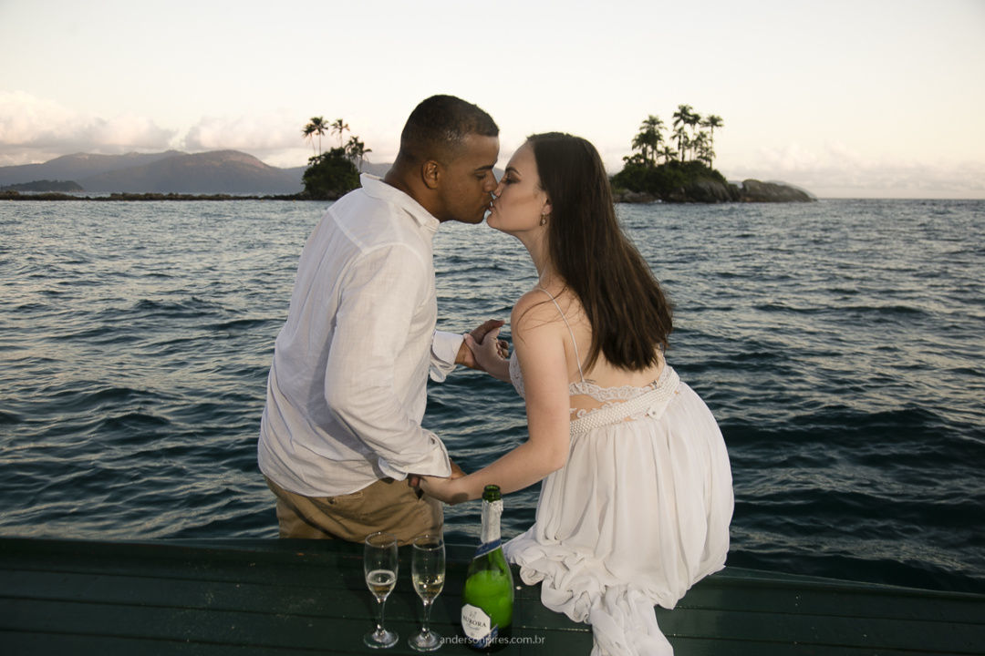Foto PRÉ WEDDING DE HUDSON E TAINÁ | ILHA DA GIPÓIA - ANGRA DOS REIS-RJ Foto PRÉ WEDDING DE HUDSON E TAINÁ | ILHA DA GIPÓIA - ANGRA DOS REIS-RJ - Imagem 51