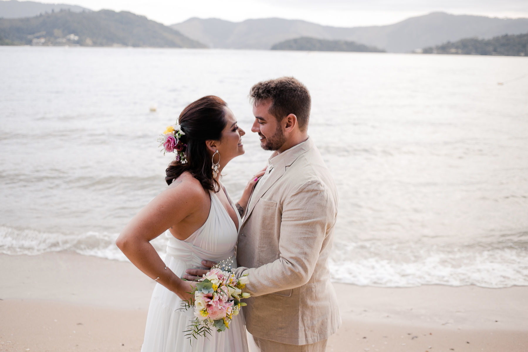 Foto CASAMENTO DE GUILHERME E THAYS | ILHA COMPRIDA - ANGRA DOS REIS-RJ Foto CASAMENTO DE GUILHERME E THAYS | ILHA COMPRIDA - ANGRA DOS REIS-RJ - Imagem 63