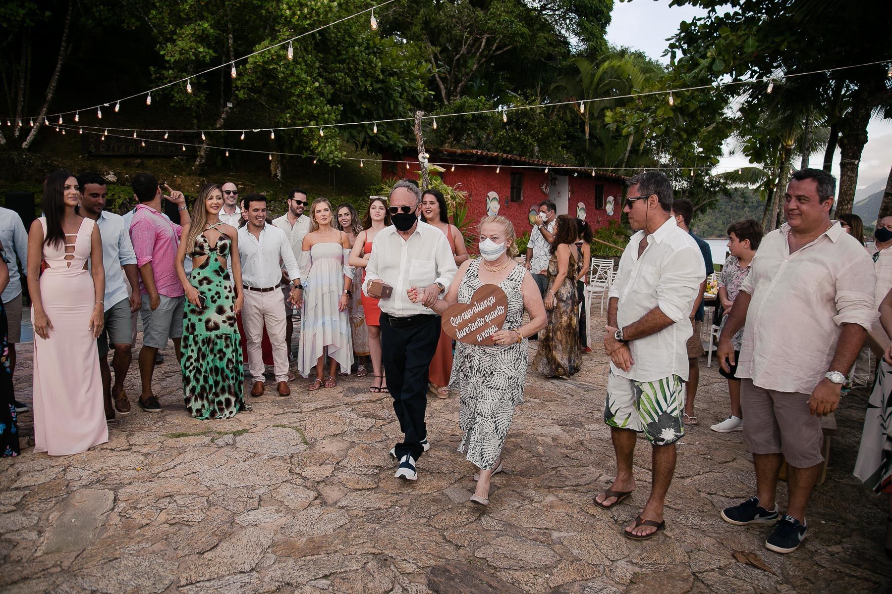 Foto CASAMENTO DE GUILHERME E THAYS | ILHA COMPRIDA - ANGRA DOS REIS-RJ Foto CASAMENTO DE GUILHERME E THAYS | ILHA COMPRIDA - ANGRA DOS REIS-RJ - Imagem 53