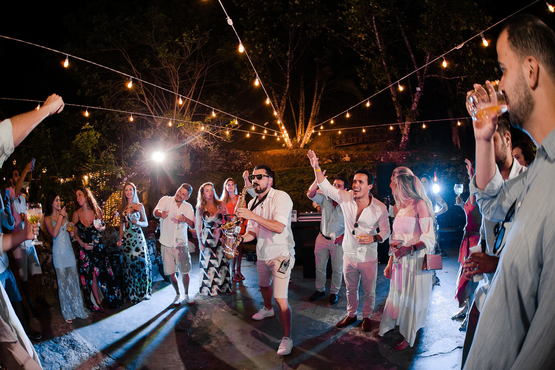 Foto CASAMENTO DE GUILHERME E THAYS | ILHA COMPRIDA - ANGRA DOS REIS-RJ Foto CASAMENTO DE GUILHERME E THAYS | ILHA COMPRIDA - ANGRA DOS REIS-RJ - Imagem 74
