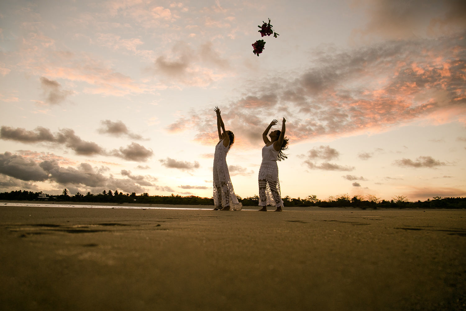 Foto CASAMENTO DE KARLA E ELISA | MACEIÓ - AL Foto CASAMENTO DE KARLA E ELISA | MACEIÓ - AL - Imagem 84