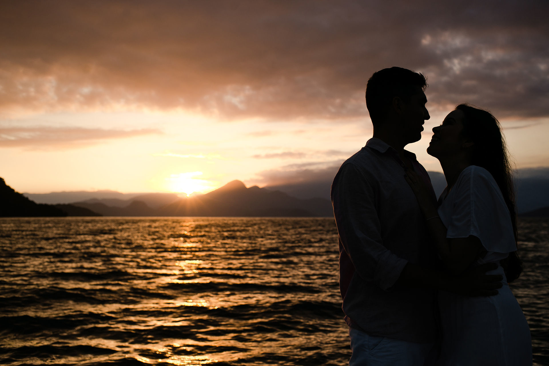 Foto PRÉ WEDDING DE LUCAS E JAQUE | ILHA DA GIPÓIA - ANGRA DOS REIS-RJ Foto PRÉ WEDDING DE LUCAS E JAQUE | ILHA DA GIPÓIA - ANGRA DOS REIS-RJ - Imagem 51