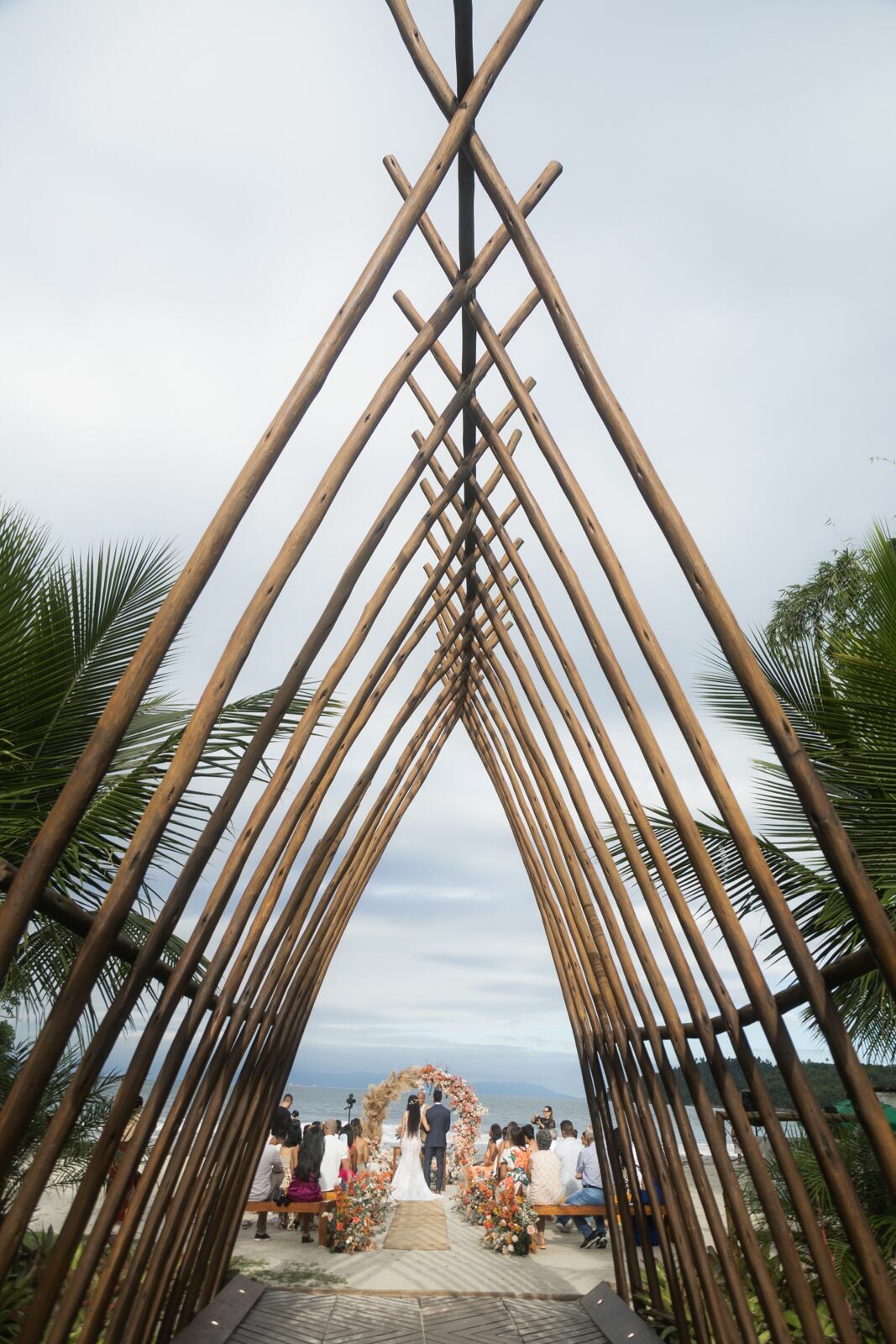 Foto CASAMENTO DE KÉSSIA E FELIPE | PARATY - RIO DE JANEIRO Foto CASAMENTO DE KÉSSIA E FELIPE | PARATY - RIO DE JANEIRO - Imagem 32