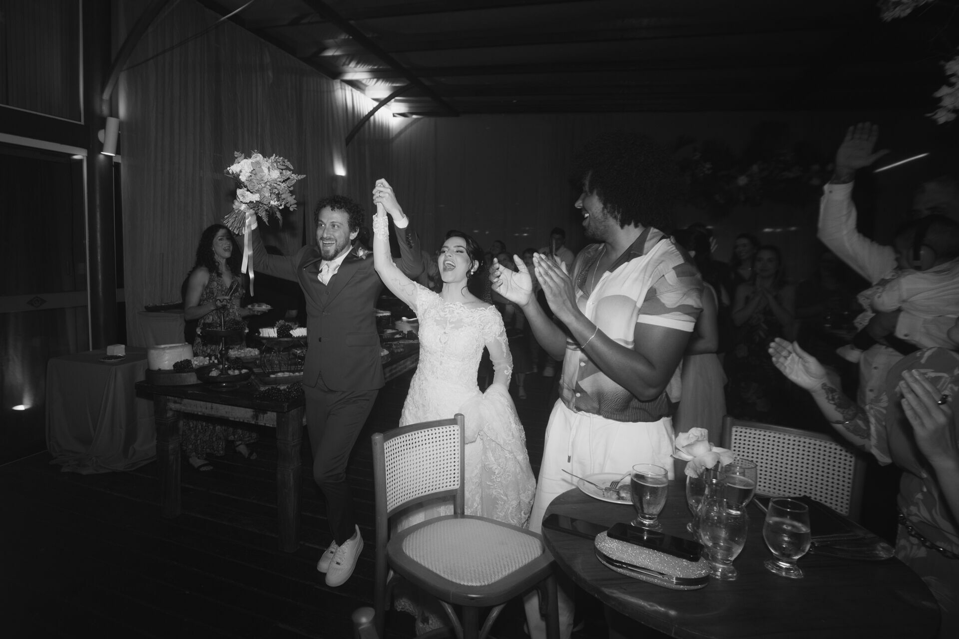 Foto CASAMENTO DE ANA PAULA E VICTOR | ANGRA DOS REIS - RIO DE JANEIRO Foto CASAMENTO DE ANA PAULA E VICTOR | ANGRA DOS REIS - RIO DE JANEIRO - Imagem 44