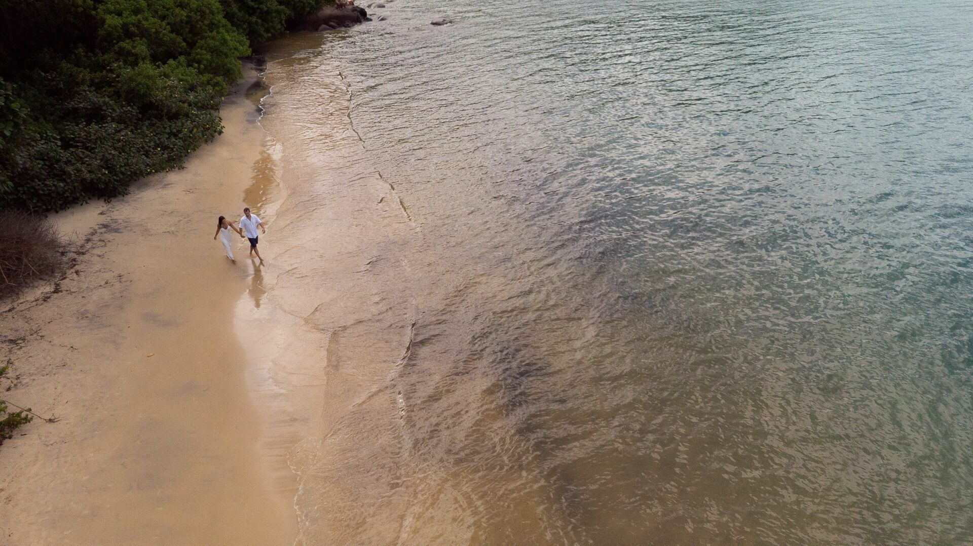Foto ISABEL E FELIPE | PRÉ WEDDING - ILHA GRANDE - RJ Foto ISABEL E FELIPE | PRÉ WEDDING - ILHA GRANDE - RJ - Imagem 11
