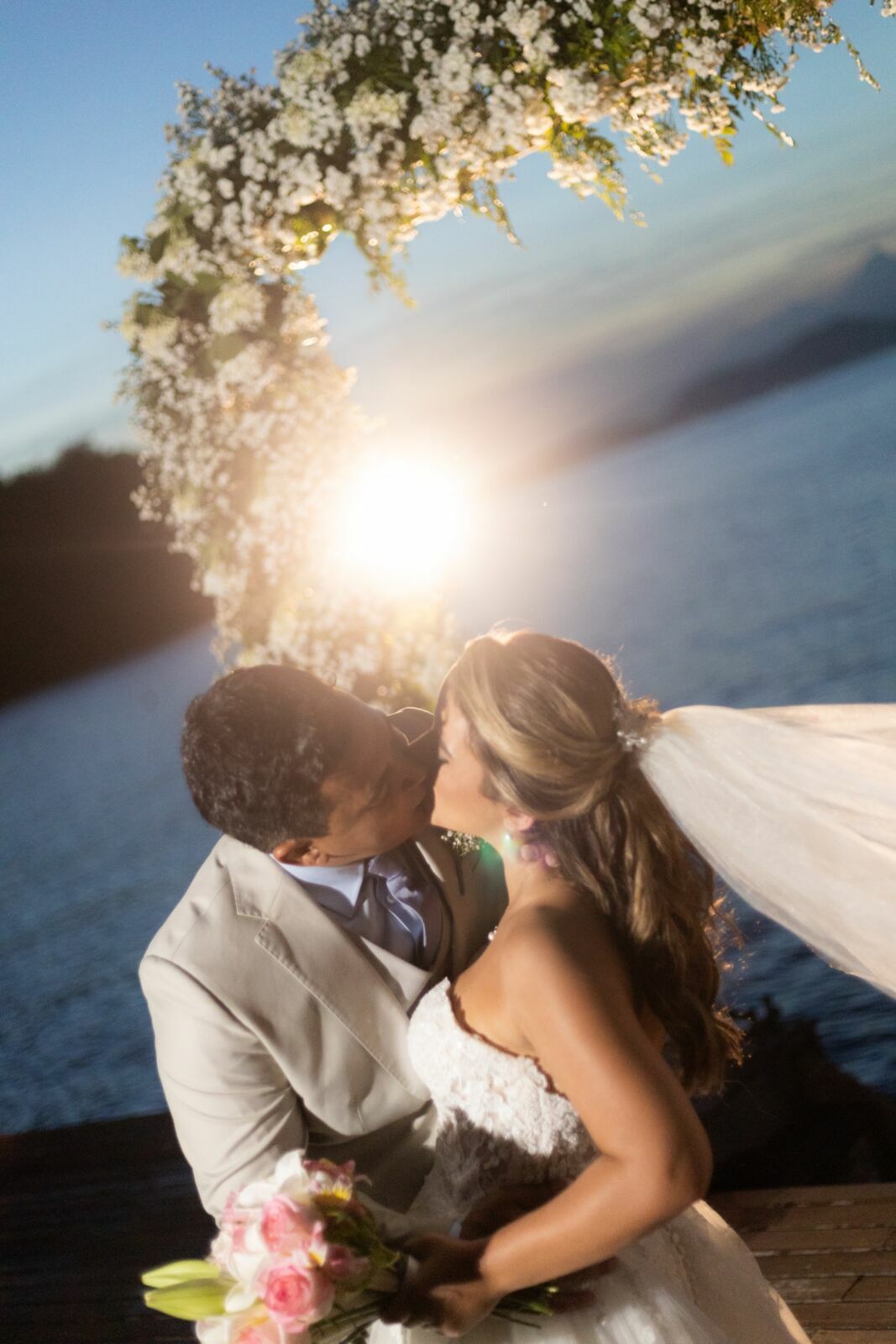 Foto CASAMENTO DE FRANCO E TAMIRES | ANGRA DOS REIS-RJ - Imagem 37