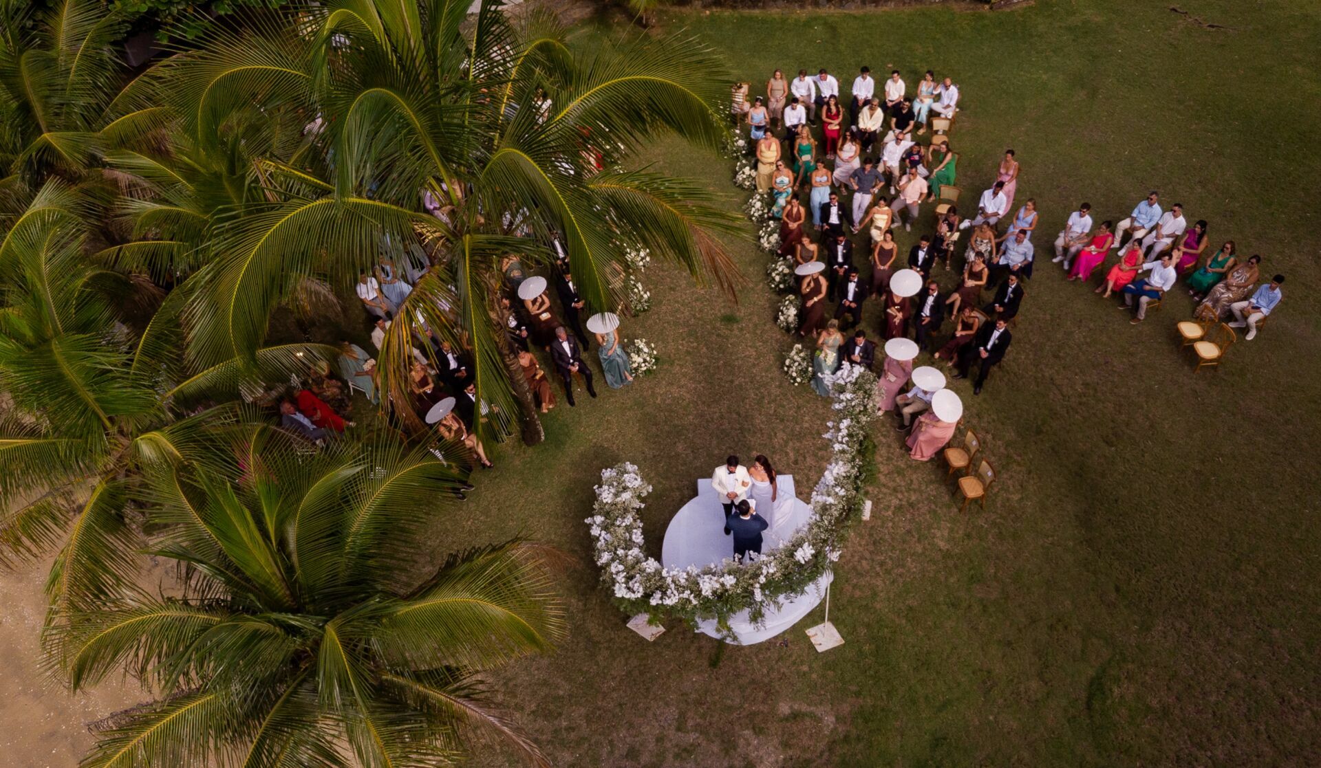 Foto CASAMENTO DE GUTO E ISA | ILHA DA CAEIRA - ANGRA DOS REIS -RJ - Imagem 44