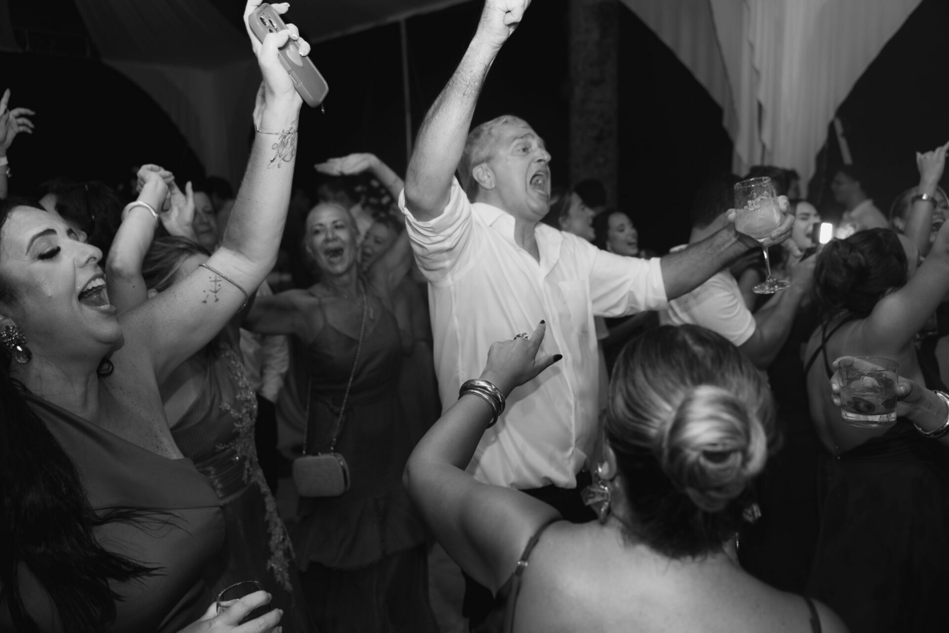 Foto CASAMENTO DE GUTO E ISA | ILHA DA CAEIRA - ANGRA DOS REIS -RJ - Imagem 75